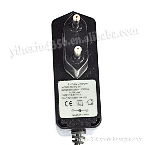 AC100 - 240V Input DC8.4V Output EU Stardarded Portable Travel Battery Charger